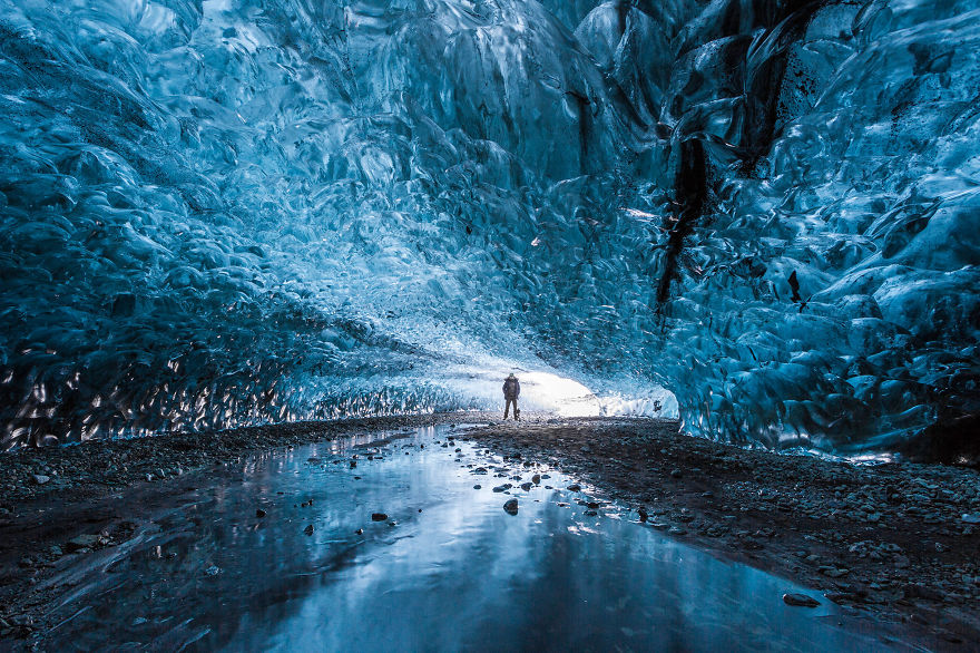 Ледяная пещера в Исландии - мечта фотографа