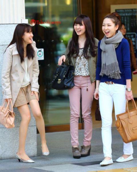 Фотографии: красивые японские девушки на улицах Токио. Фотографии