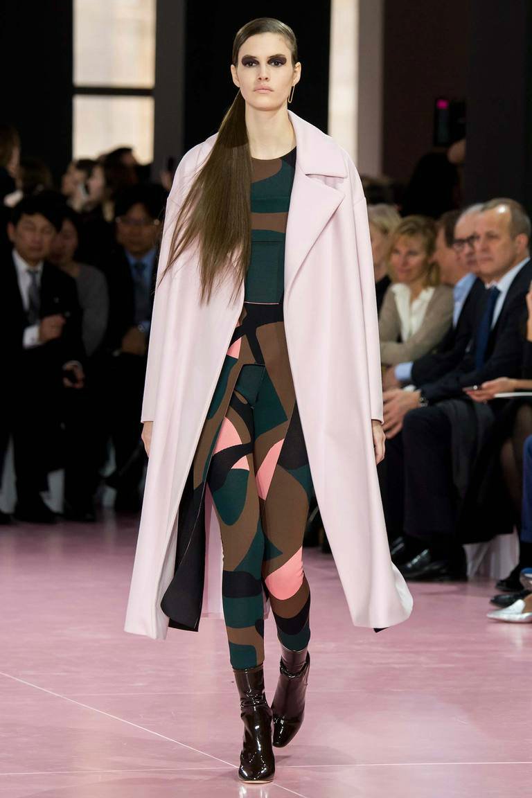 CHRISTIAN DIOR ОСЕНЬ-ЗИМА 2015/2016 CHRISTIAN DIOR ОСЕНЬ-ЗИМА 2015/2016