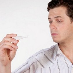 Народные средства от температуры: рецепты из лекарственных растений Если температура народными рецептами не снижается, нужно обязательно обратиться к врачу!