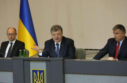 Прогноз: Порошенко пойдет на второй срок, закручивая гайки и «играя в прятки» с США Прогноз: Порошенко пойдет на второй срок, закручивая гайки и «играя в прятки» с США