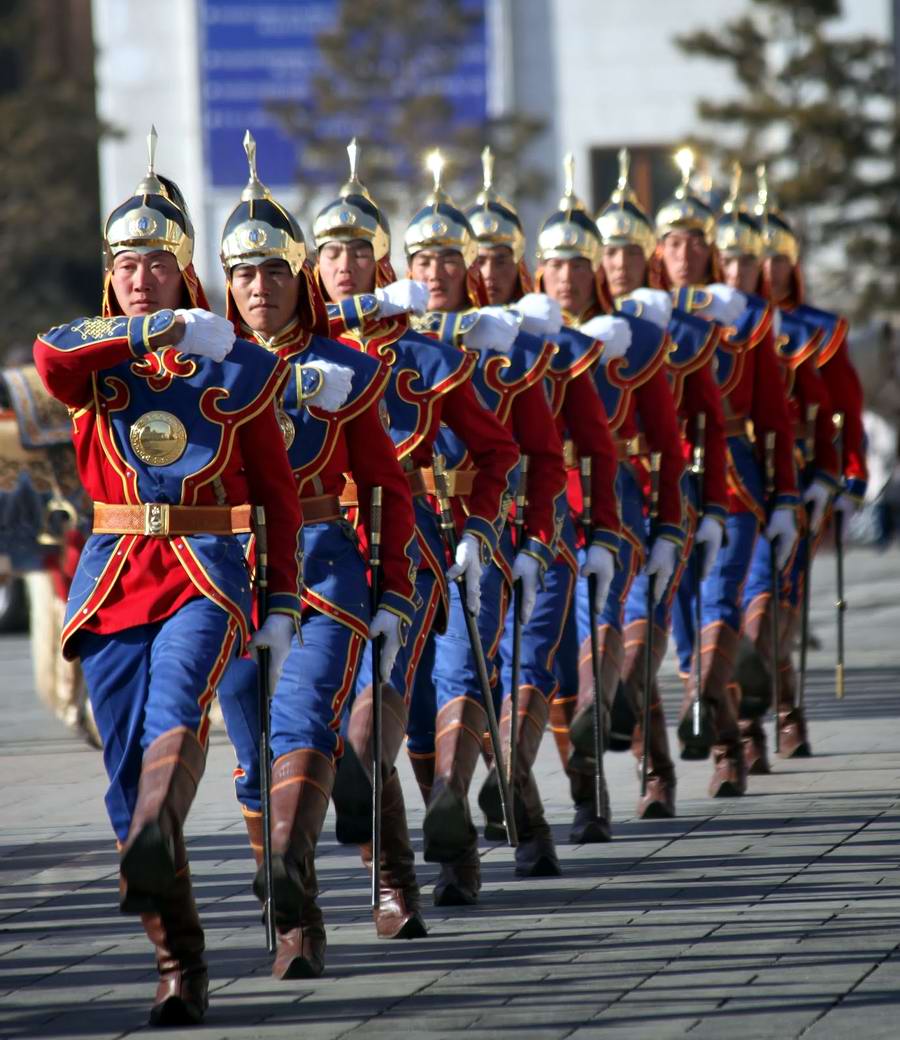 Наследники Чингиз-хана: монгольская президентская гвардия (41)