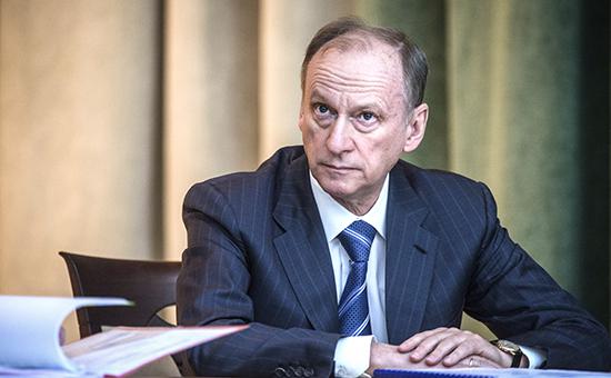 Патрушев заявил о невозможности помешать притоку россиян в ополчение ДНР