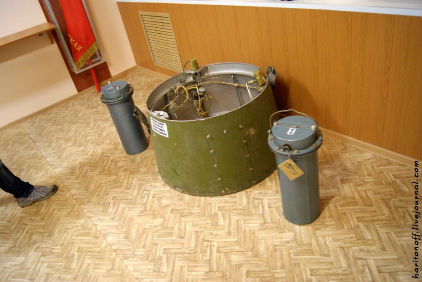 поезд, оружие, экскурсия