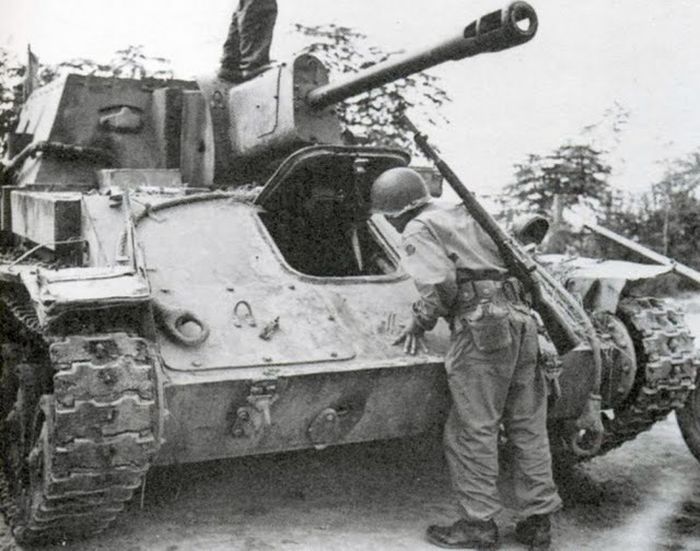 Корейская война на снимках военных фотографов (49 фото) Корейская война на снимках военных фотографов (49 фото)