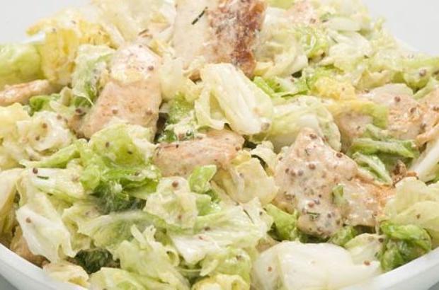 салат с курицей и грибами и капустой салат с курицей и грибами и капустой