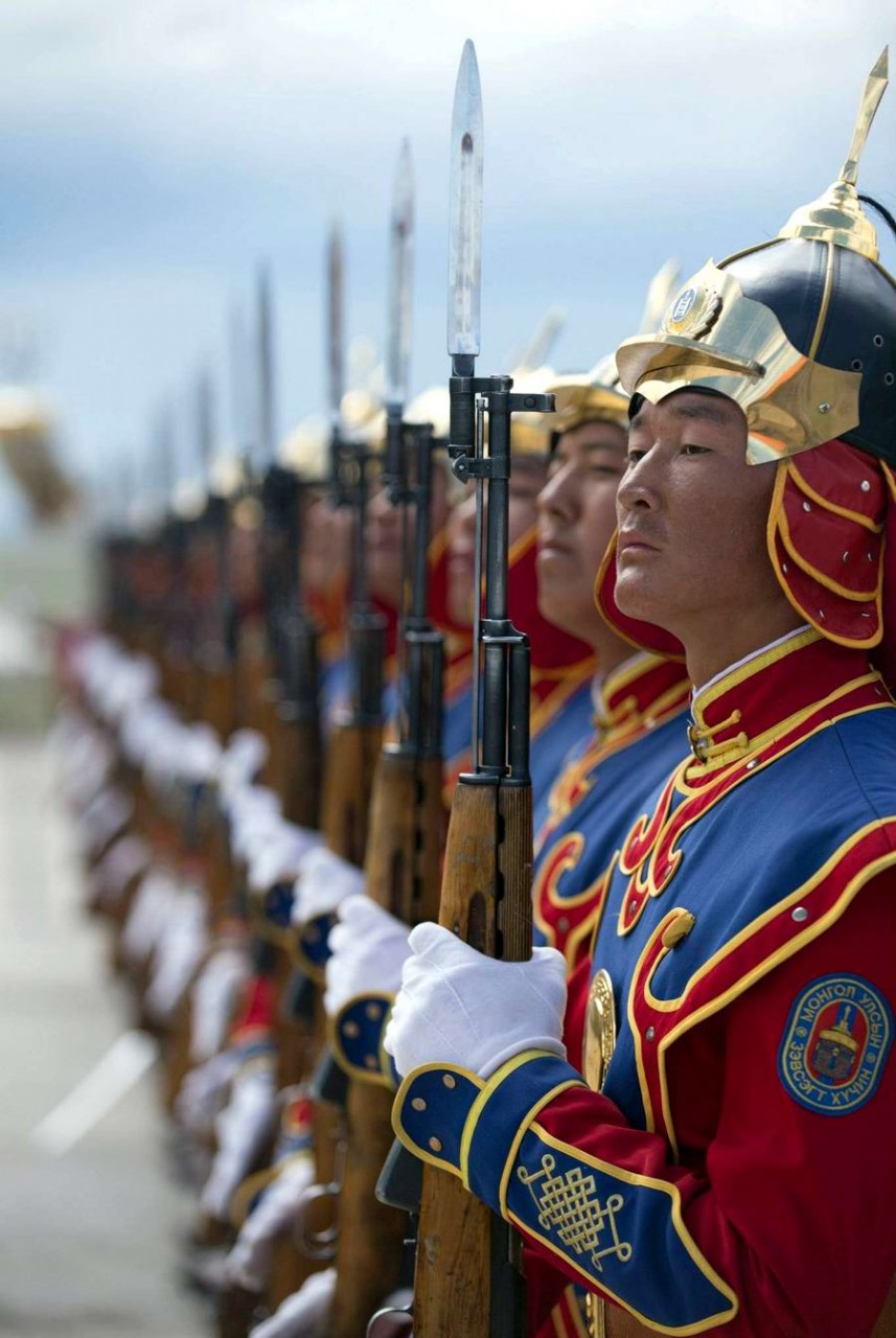 Наследники Чингиз-хана: монгольская президентская гвардия (25)