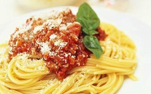 Фото к рецепту: Мясное рагу Болоньезе для спагетти и другой пасты Фото к рецепту: Мясное рагу Болоньезе для спагетти и другой пасты