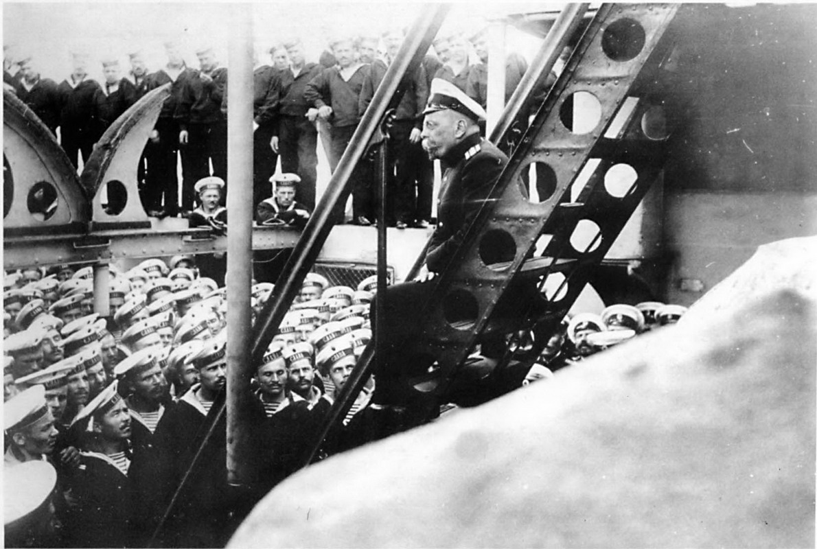 Дореволюционная Россия на фотографиях. Броненосец «Слава»