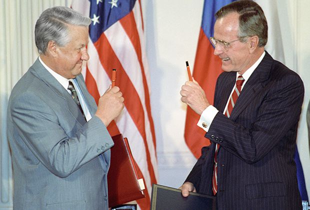 «С 1993 года Ельцин занимал должность президента незаконно» «С 1993 года Ельцин занимал должность президента незаконно»