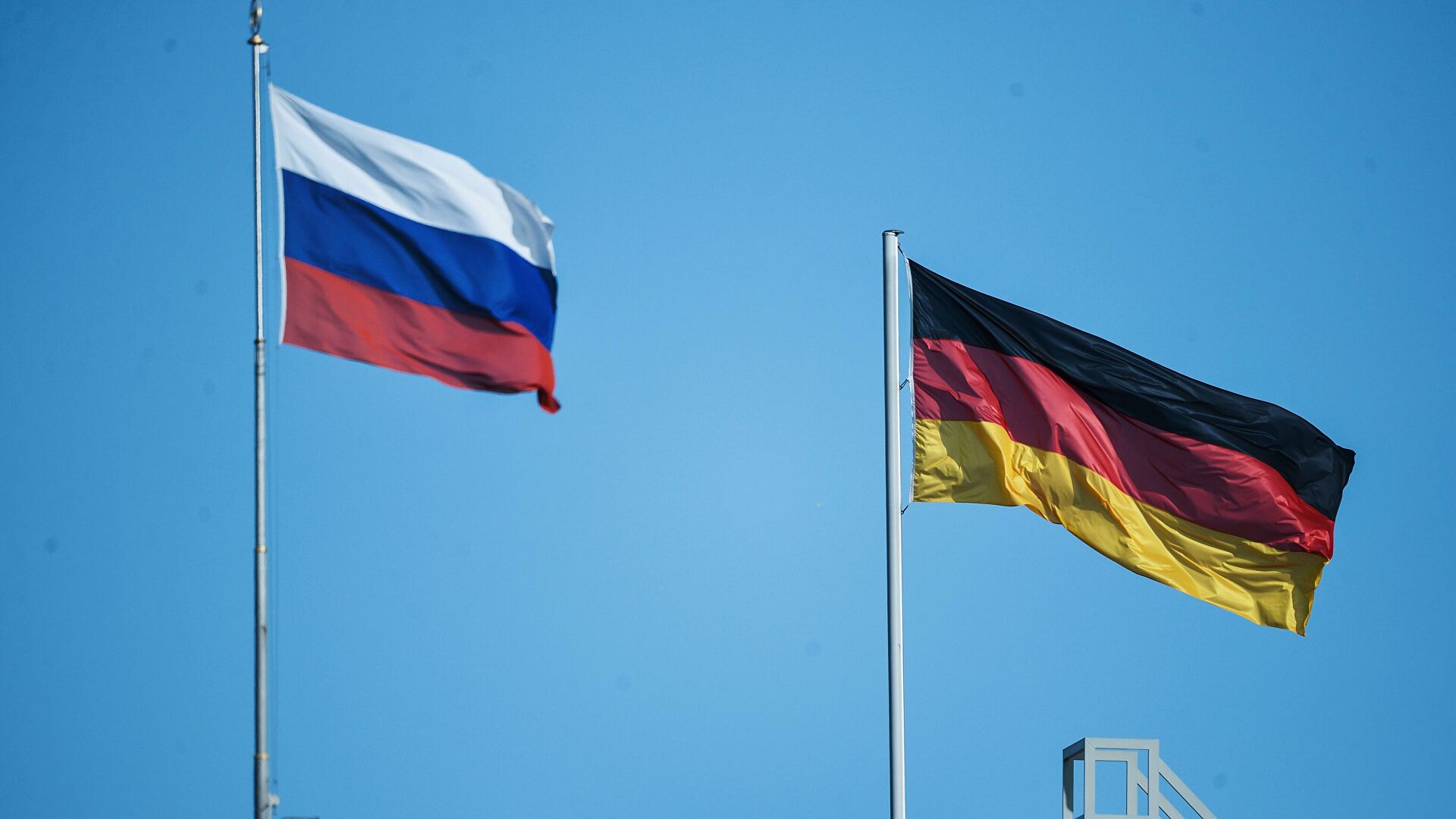 Флаг России и Германии в Берлине Флаг России и Германии в Берлине - РИА Новости, 1920, 27.01.2022