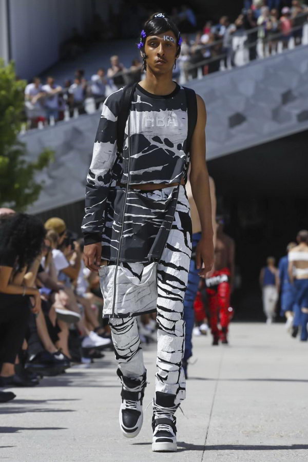 Мужская мода из Парижа или модельеры продолжают глумиться (10)