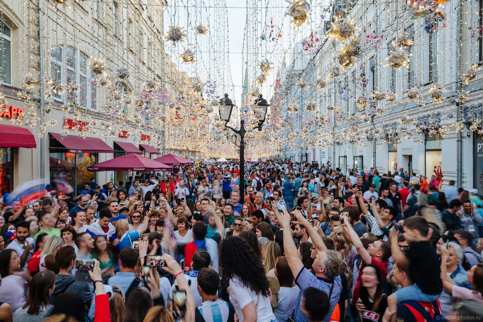 Прогулка по улицам футбольной Москвы