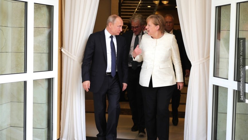Яровая прокомментировала статью Bild о букете, который был подарен Путиным Ангеле Меркель.