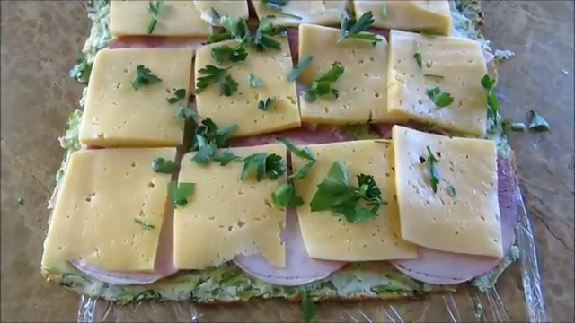 Рулет из кабачка с ветчиной и сыром еда, закуска, ветчина, сыр, вкусно, рецепт, длиннопост, другая кухня, как приготовить кабачки, видео