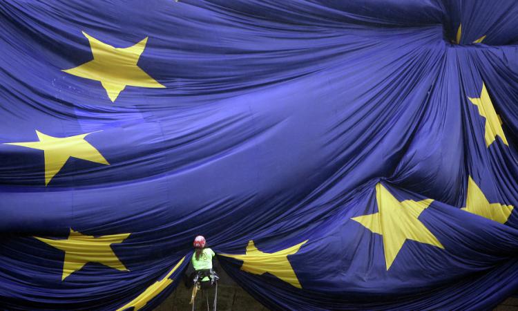 Экс-глава МИД ФРГ: ЕС - на грани распада