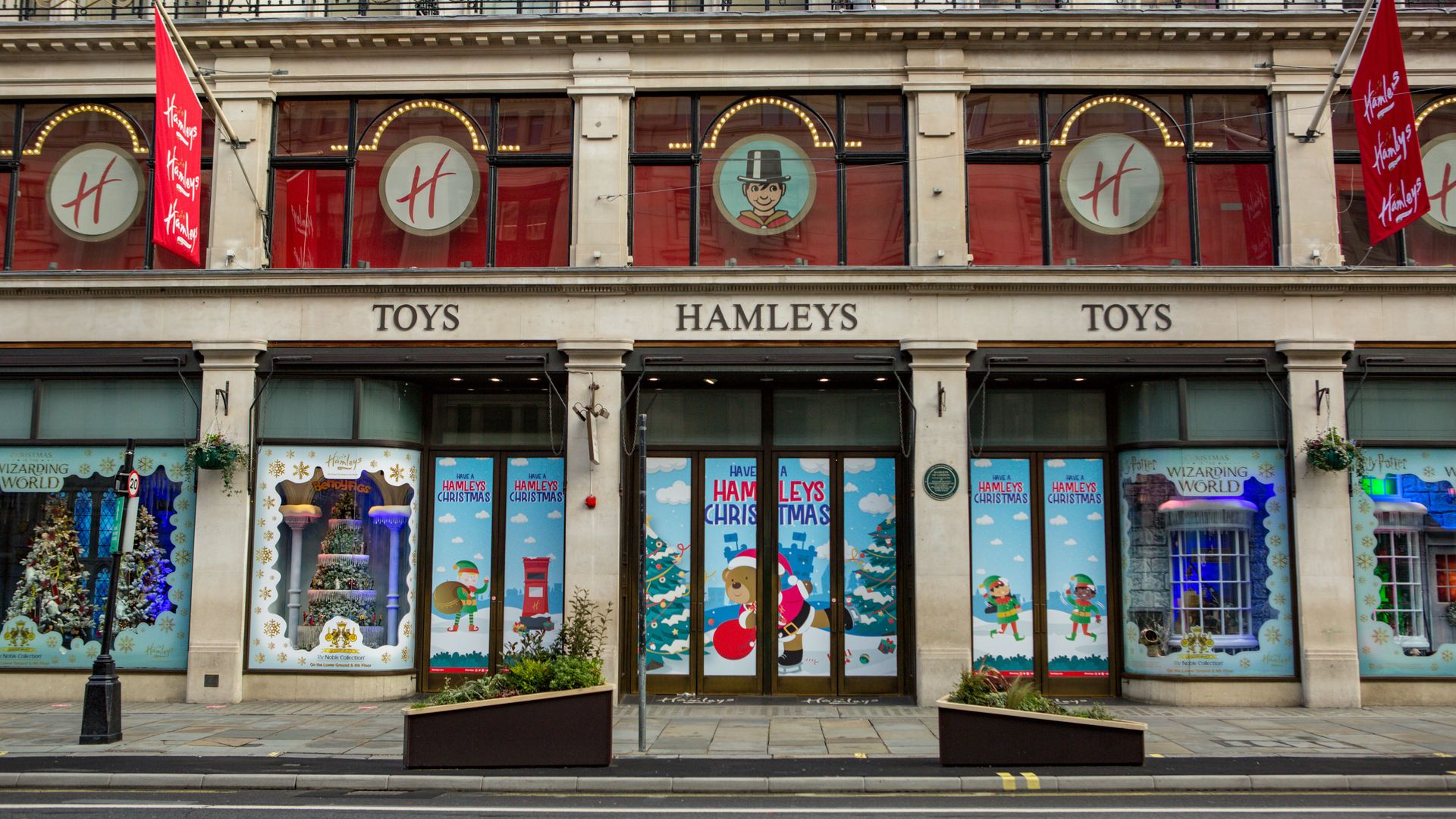 hamleys лондон