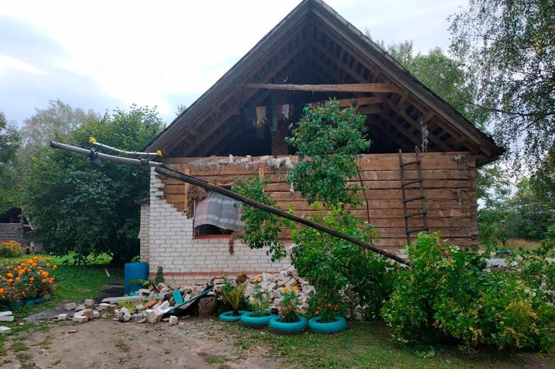 Вот такие впечатляющие следы оставляет удар молнии Вот такие впечатляющие следы оставляет удар молнии