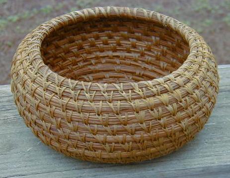 Корзины и вазы из сосновых иголок