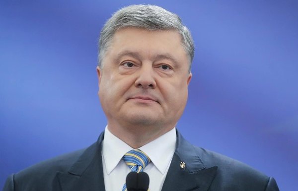 Киев в недоумении: чем занимался Порошенко, пока ВСУ «варили» в котле Киев в недоумении: чем занимался Порошенко, пока ВСУ «варили» в котле