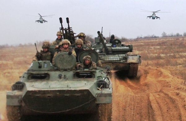 ВСУ скапливают бронетехнику на&nbsp;границе с&nbsp;Крымом&nbsp;— СМИ