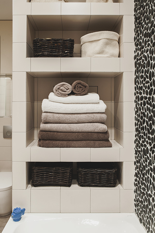 в цветах: Бежевый, Коричневый, Светло-серый, Темно-коричневый, Черный. в .