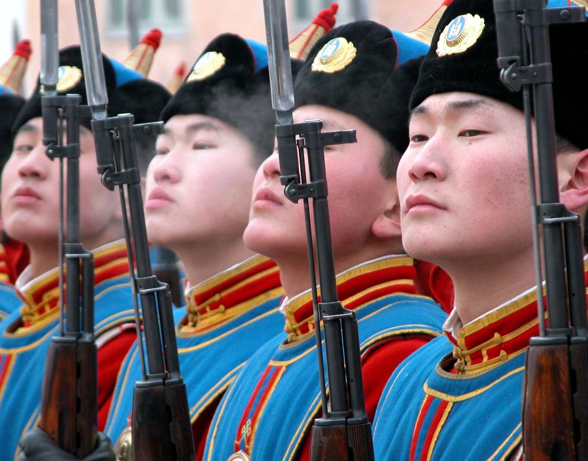 Наследники Чингиз-хана: монгольская президентская гвардия (43)
