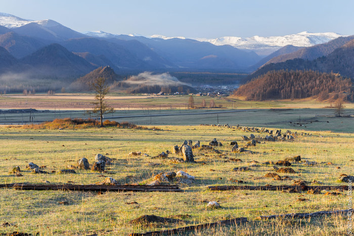 Вид на долину из села Кулада. / Фото: www.altai-photo.ru Вид на долину из села Кулада. / Фото: www.altai-photo.ru