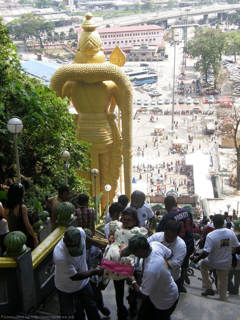 Пещеры Бату Кейвс (Batu Caves). Индонезия. Пещеры Бату Кейвс (Batu Caves). Индонезия.