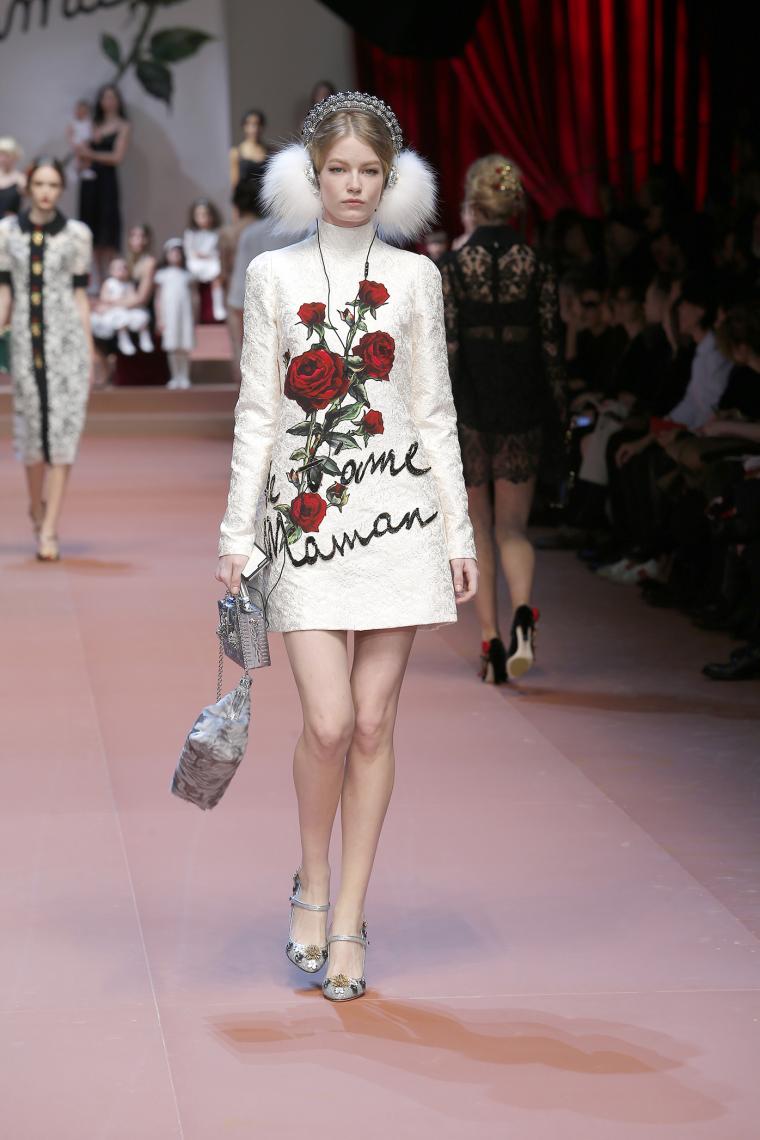 Dolce & Gabbana Осень-Зима 2015-2016. Нет слов, это просто надо видеть... Dolce & Gabbana Осень-Зима 2015-2016. Нет слов, это просто надо видеть...