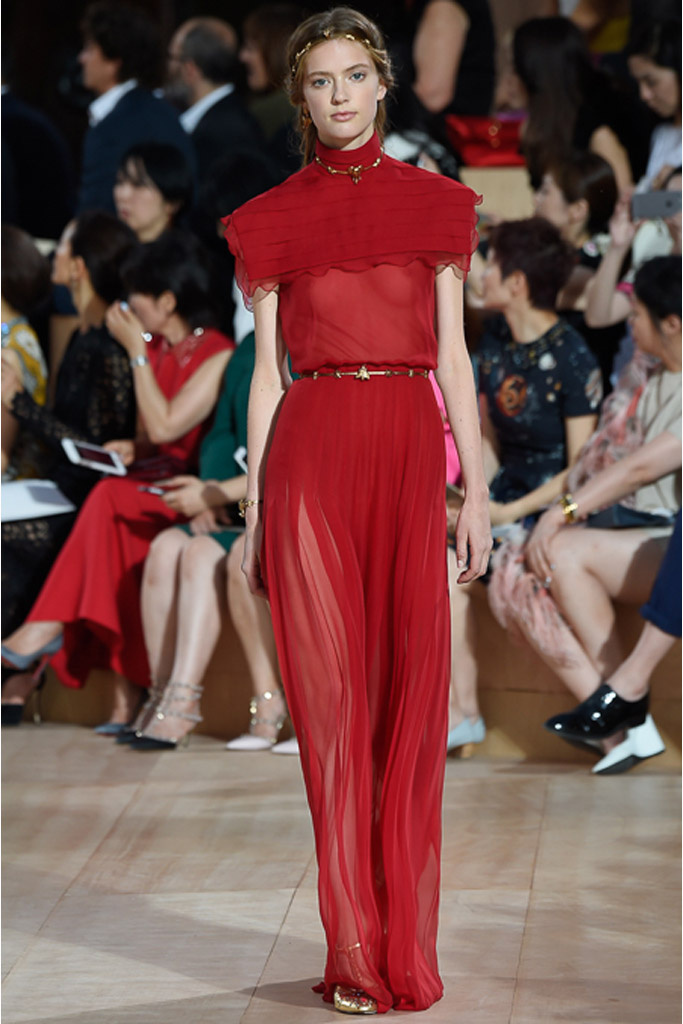 Мистический Рим в коллекции Valentino осень 2015 Couture Мистический Рим в коллекции Valentino осень 2015 Couture