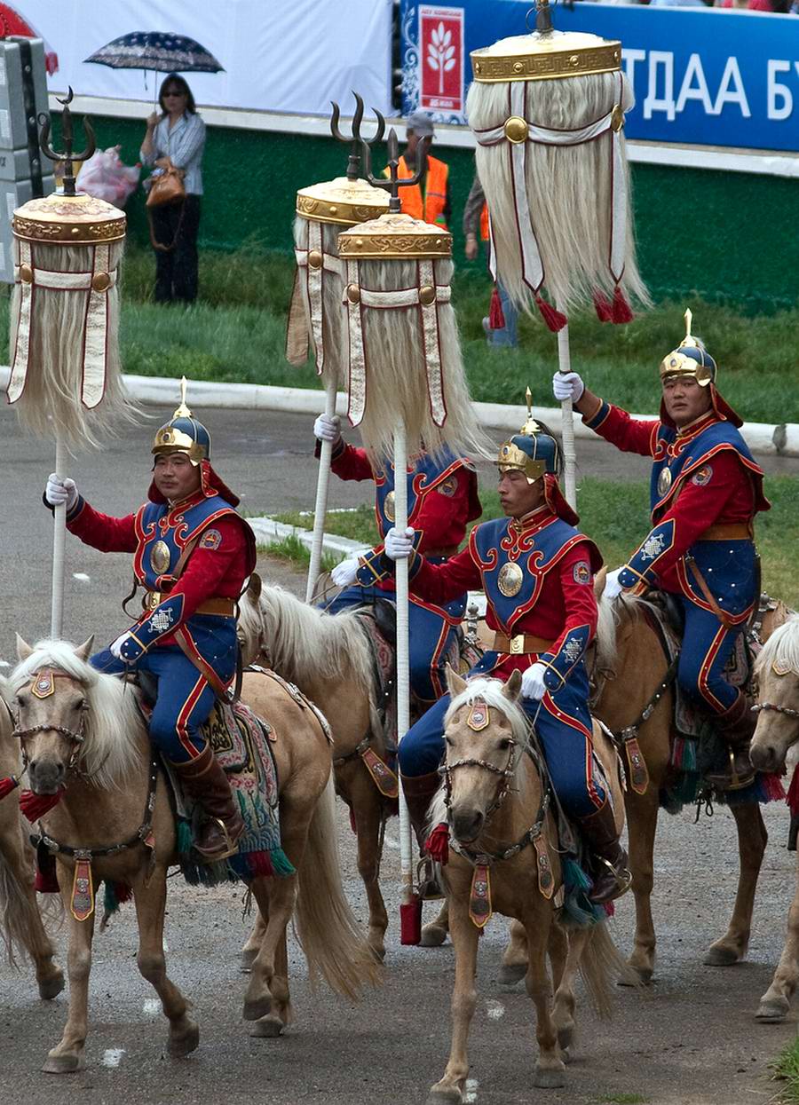 Наследники Чингиз-хана: монгольская президентская гвардия (18)