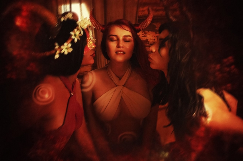 Косплей: Tomb Raider, LoL, The Witcher Косплей: Tomb Raider, LoL, The Witcher