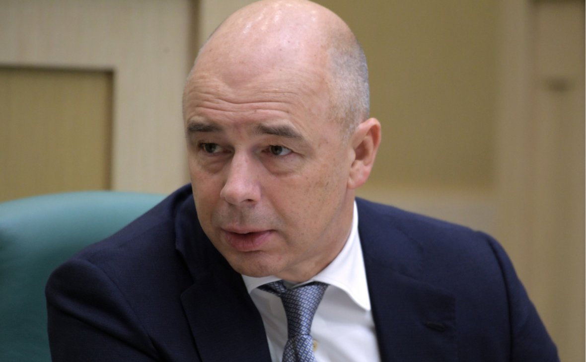 Значит надо бежать: Силуанов призвал не «бежать в банки и скорее снимать валюту»