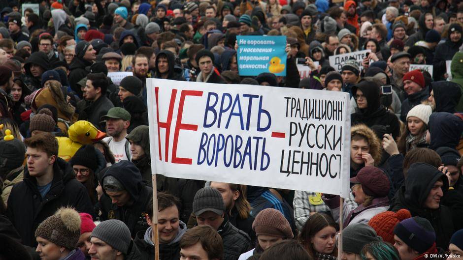 Лево-правый союз против либералов – это не фантастика, а реальность Лево-правый союз против либералов – это не фантастика, а реальность