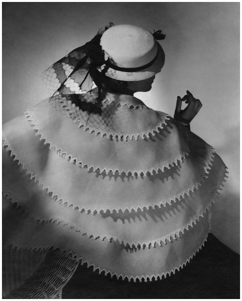 Horst P. Horst – Vogue Abril 1935.jpg Horst P. Horst – Vogue Abril 1935.jpg