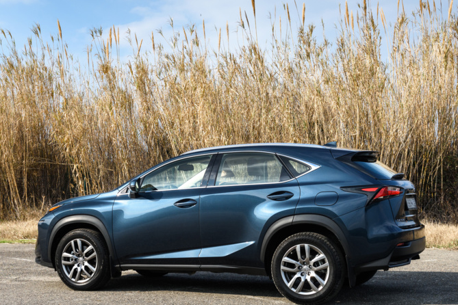 Lexus NX — обреченная на успех новая линейка внедорожников