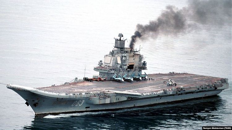 На крейсере «Адмирал Кузнецов» начался пожар