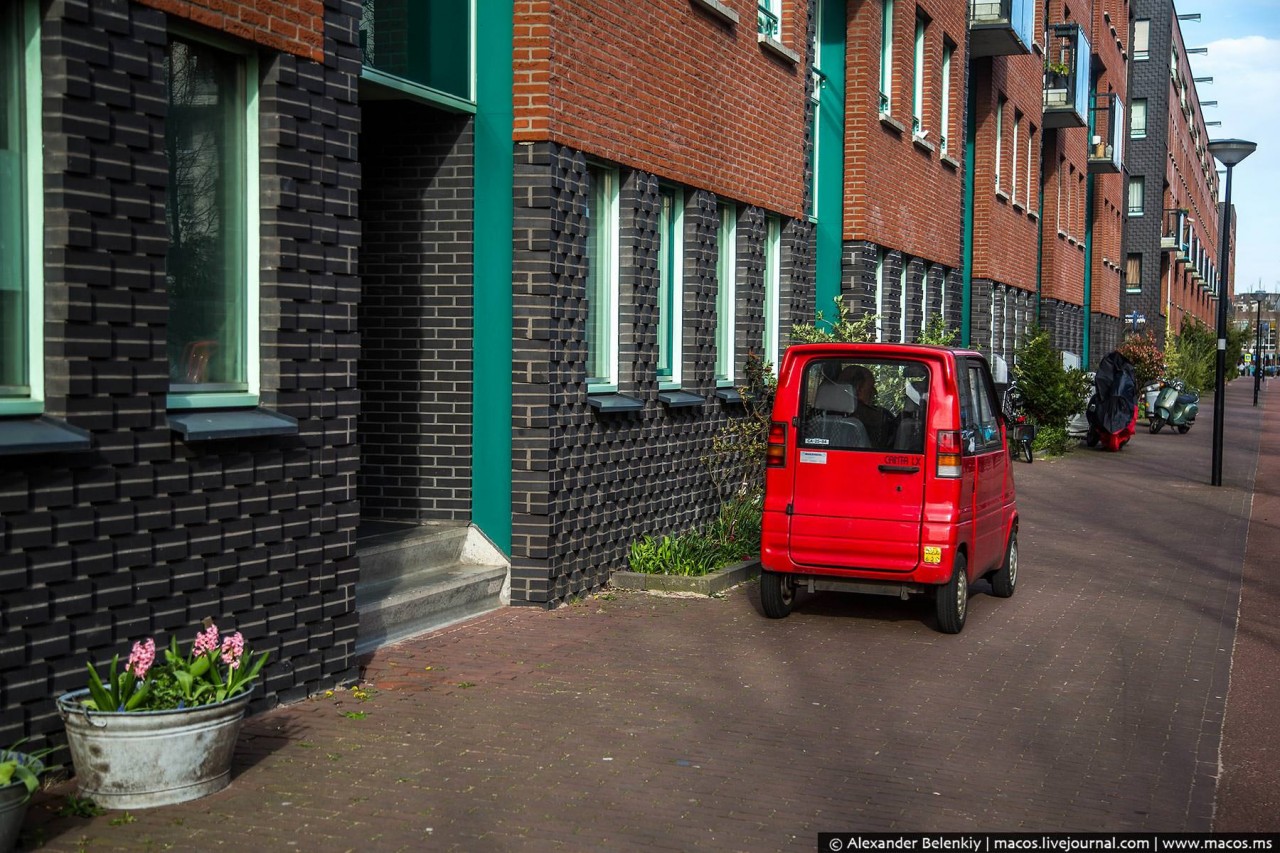 Самый маленький автомобиль на свете Canta, авто, амстердам, маленький автомобиль, малолитражка