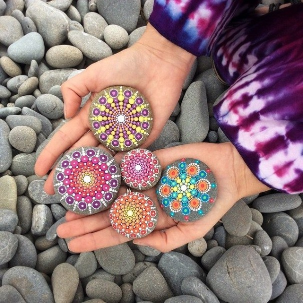14768860-R3L8T8D-605-stone-art-mandala-elspeth-mclean-canada-13-605x605 (605x605, 412Kb)