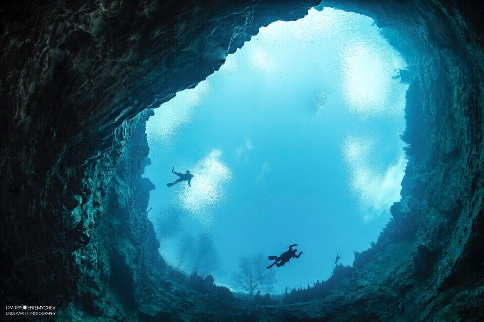 Честно взято с сайта драйверов https://scuba-mafia.ru/events/poezdka-na-goluboe-ozero/ , там больше фотографий
