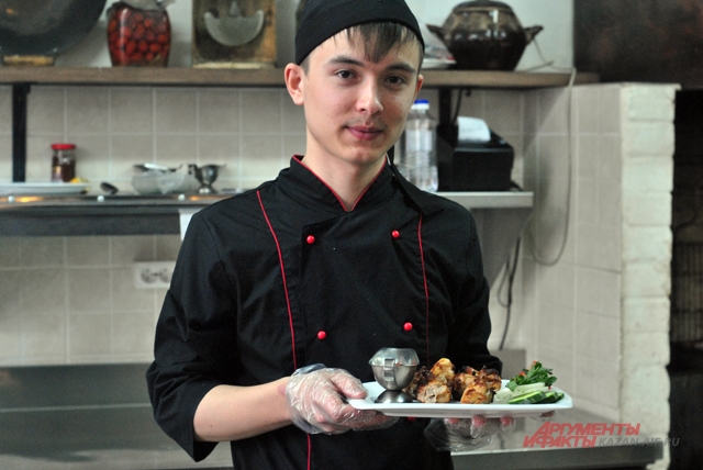 Как приготовить очень вкусный шашлык: советы от казанского шеф-повара