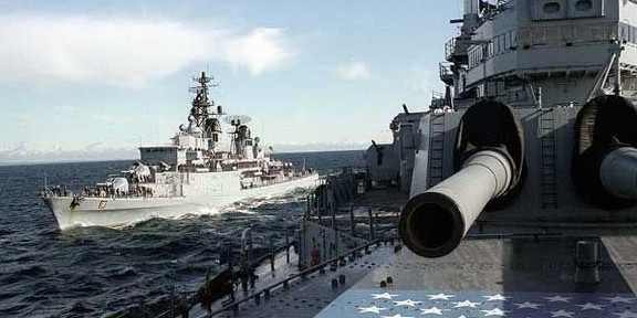 Корабли НАТО вошли в Черное море под предлогом содействия миру и стабильности в регионе