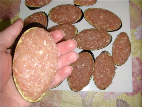Баклажаны под мясом Баклажаны под мясом