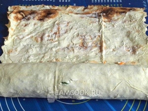 Рулет из лаваша с курицей Рулет из лаваша с курицей