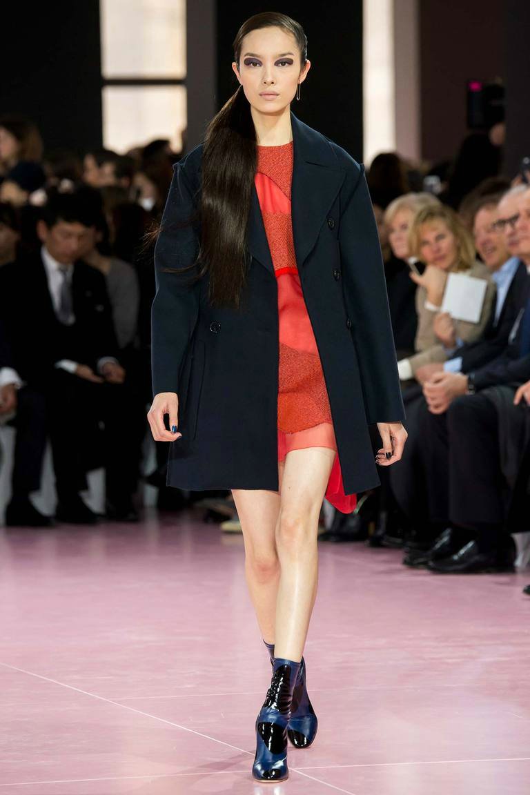CHRISTIAN DIOR ОСЕНЬ-ЗИМА 2015/2016 CHRISTIAN DIOR ОСЕНЬ-ЗИМА 2015/2016