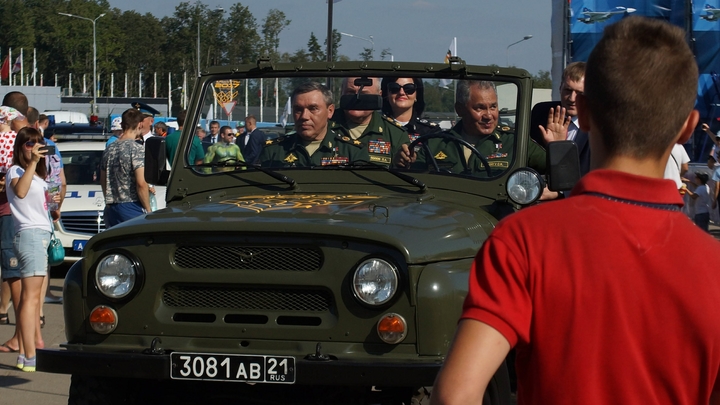 Страна должна превратиться в единый боевой лагерь: Эксперты объяснили, что стоит за постановкой авто на военный учет Страна должна превратиться в единый боевой лагерь: Эксперты объяснили, что стоит за постановкой авто на военный учет