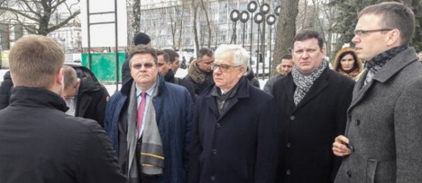 Польская «мягкая сила» в действии: Польша закрепляется на Украине Польская «мягкая сила» в действии: Польша закрепляется на Украине
