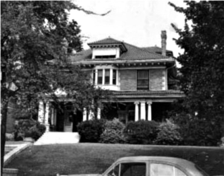 Эта симпатичная мадам - садист и убийца: она украла около 5000 детей Эта симпатичная мадам - садист и убийца: она украла около 5000 детей