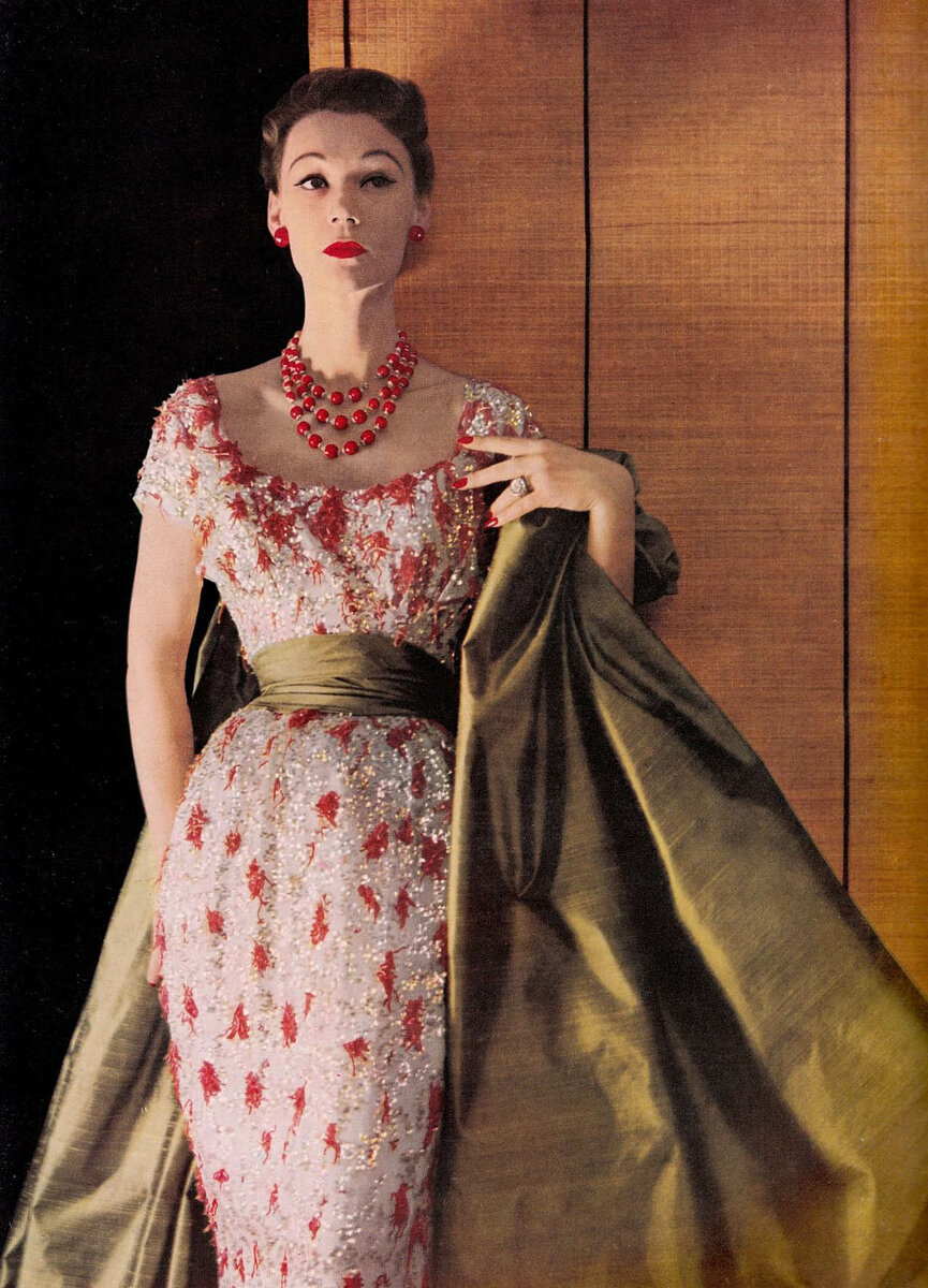 Christian Dior 1946